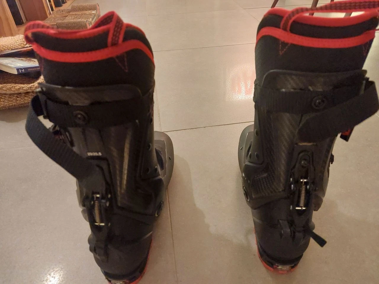 Atomic Backland Carbon 2021 7 Atomic Backland Carbon 2021 – Image 5