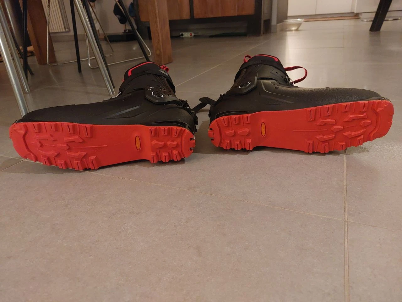 Atomic Backland Carbon 2021 6 Atomic Backland Carbon 2021 – Image 4